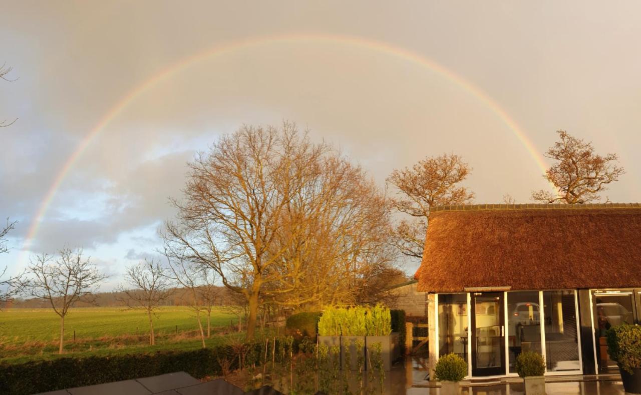 B&B De Scherpenhof Leur Exteriör bild