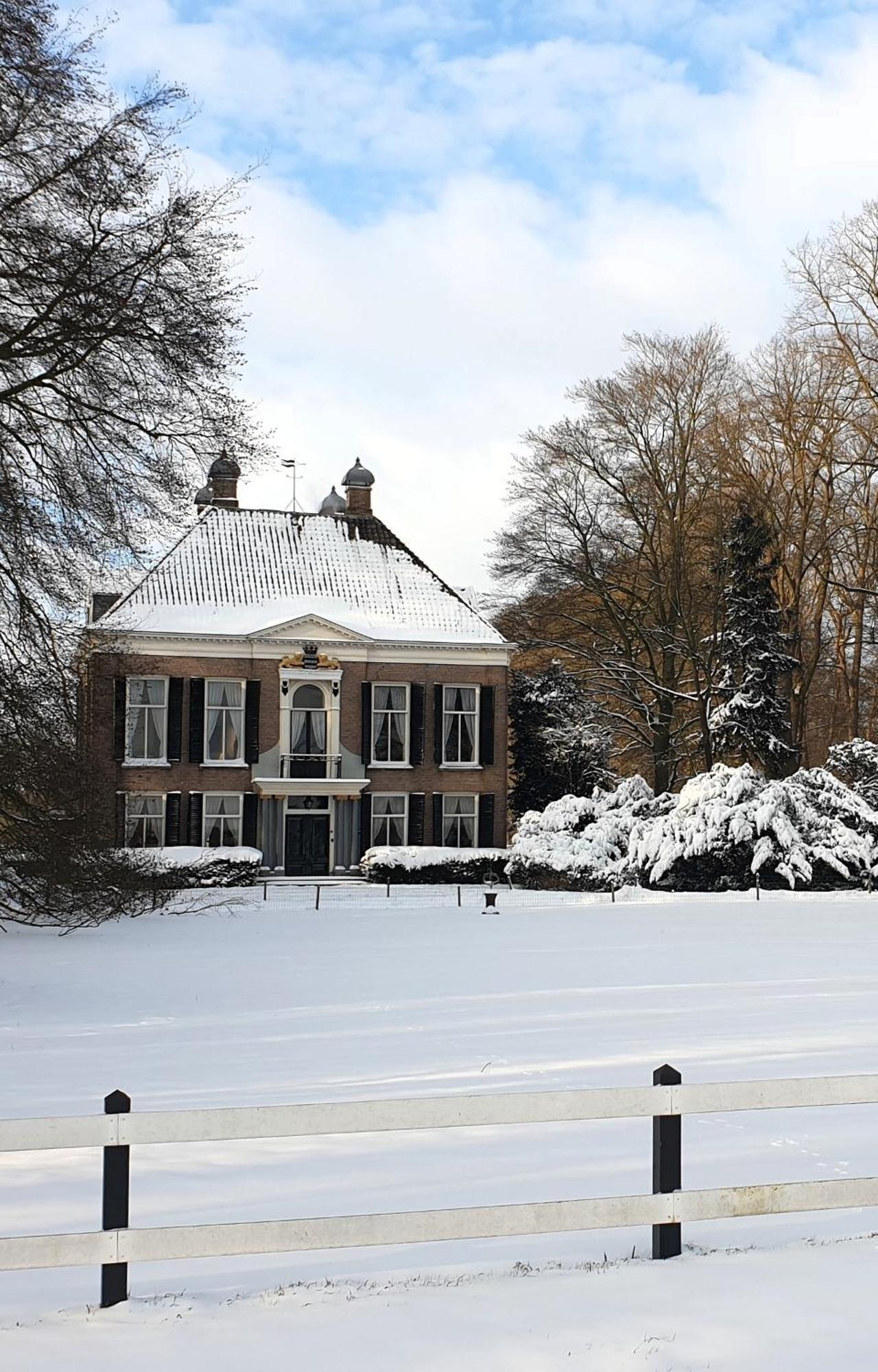 B&B De Scherpenhof Leur Exteriör bild